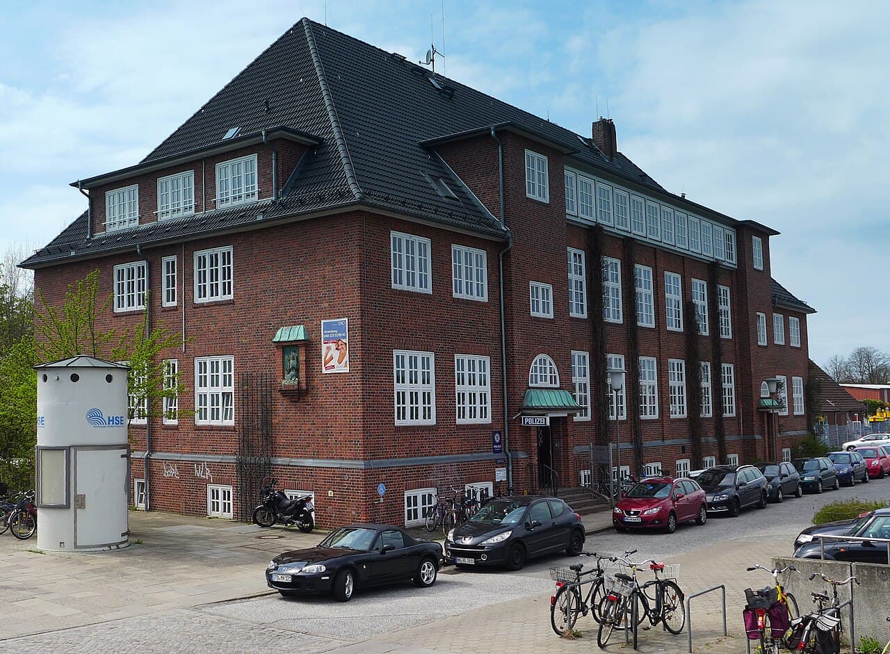 Hasskriminalität in St. Pauli: Polizei sucht Zeugen nach Angriff auf 40-Jährigen