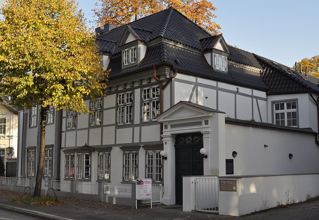 Trickdiebstahl in Eppendorf: Seniorin in der Martinistraße bestohlen – Polizei sucht Zeugen